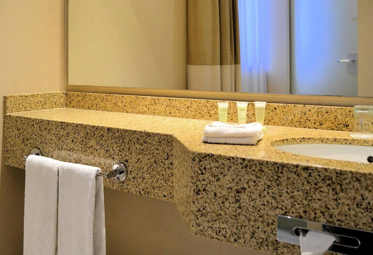 Courtyard By Marriott Duesseldorf Seestern Düsseldorf